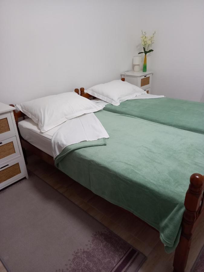 שיבניק Apartments Sunag מראה חיצוני תמונה