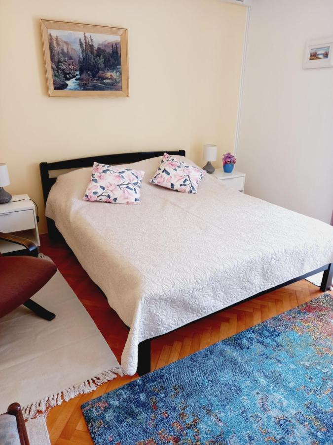 שיבניק Apartments Sunag מראה חיצוני תמונה
