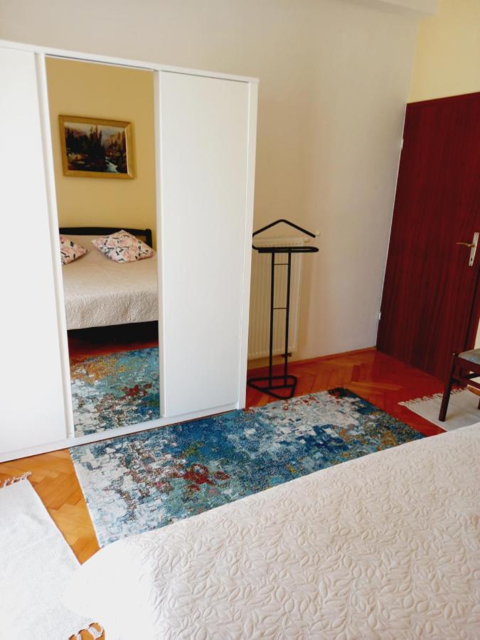 שיבניק Apartments Sunag מראה חיצוני תמונה