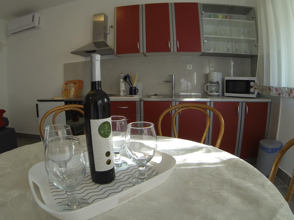 שיבניק Apartments Sunag מראה חיצוני תמונה